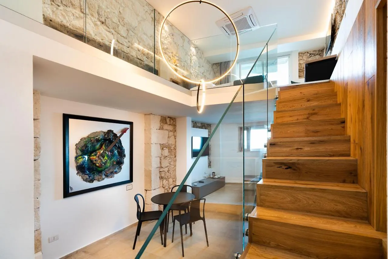Re Dionisio Luxury Suites Syracuse