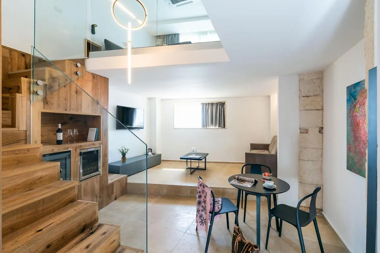 Re Dionisio Luxury Suites Syracuse 4*,