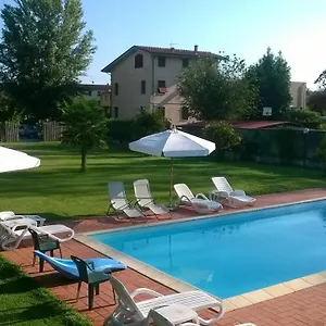 Il Casale Di Nanni 2* Lukka