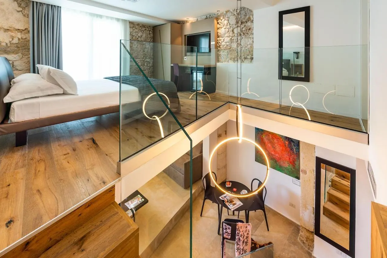 Re Dionisio Luxury Suites Syracuse